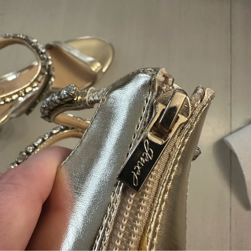 Jewel Badgley Mischka Celine Womens Gold Metal Open Toe Strappy Heels Sz 9.5 NIB - Picture 11 of 15